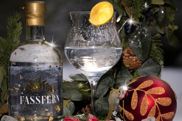 Fassfern-Xmas-Gin-Instag.jpg